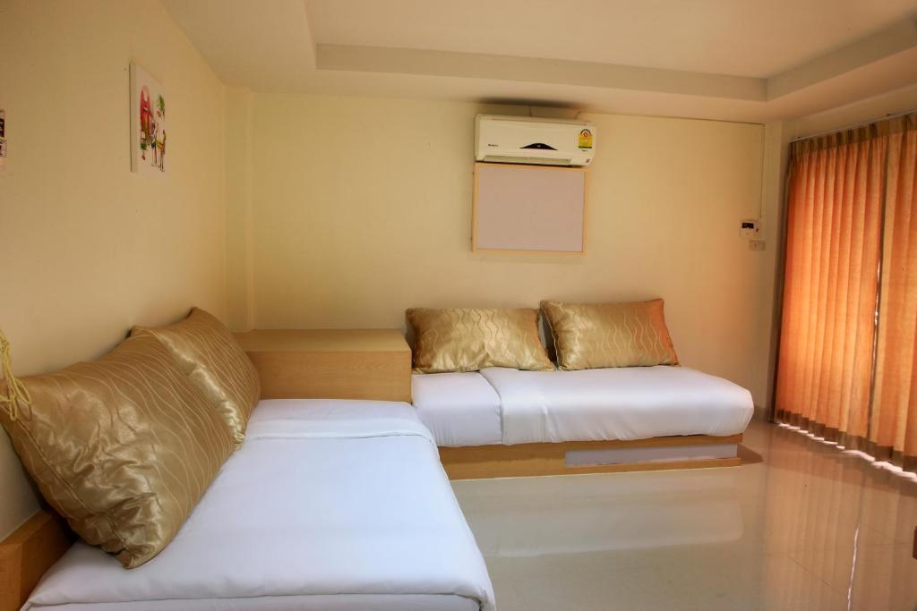 Baan Sanpoom Hotel Phitsanulok Kamer foto