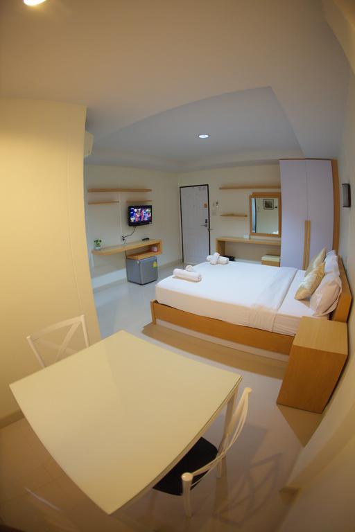 Baan Sanpoom Hotel Phitsanulok Buitenkant foto